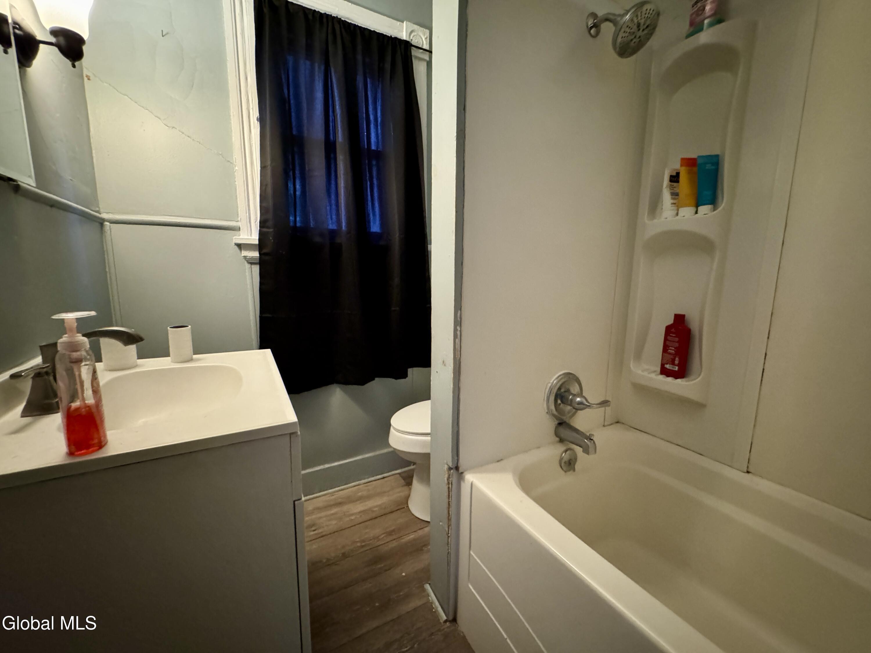 8-16 Swan Street Schenectady NY 12307