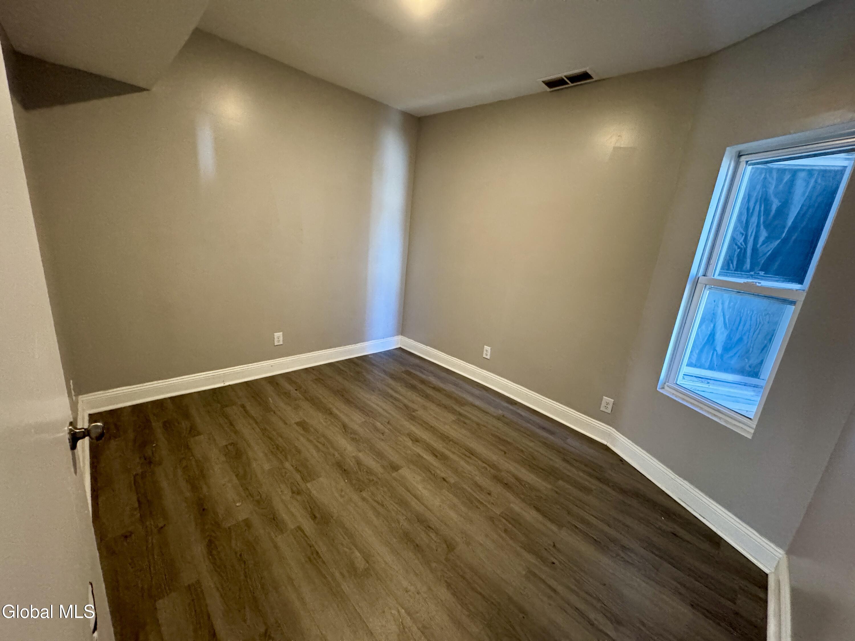 8-16 Swan Street Schenectady NY 12307