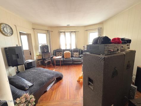 327 Furman Street Schenectady NY 12304