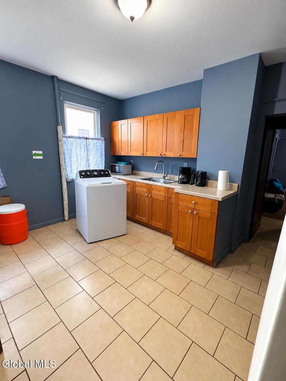 327 Furman Street Schenectady NY 12304