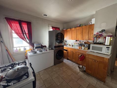 327 Furman Street Schenectady NY 12304