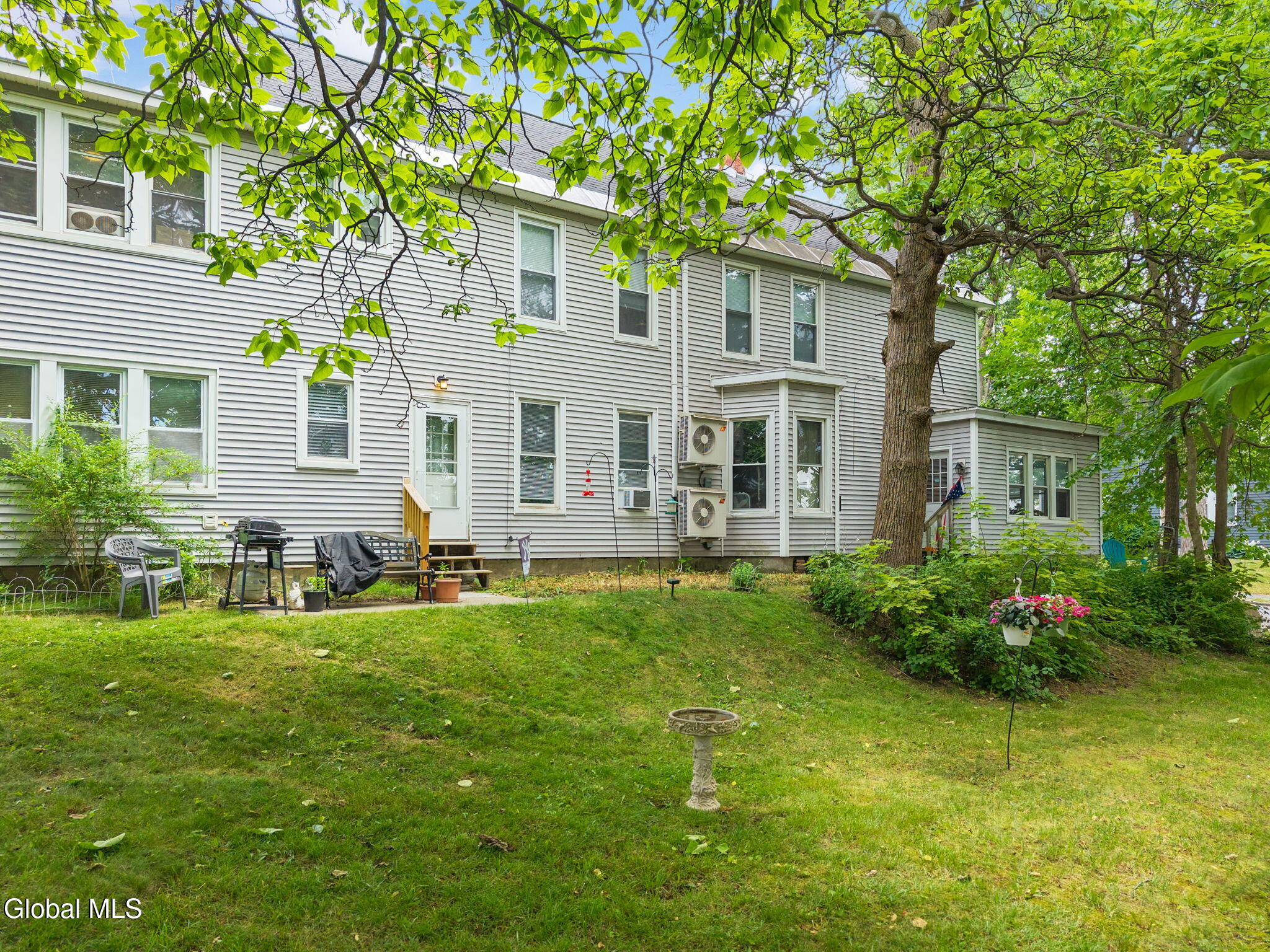 7 Center Street Schenectady NY 12302
