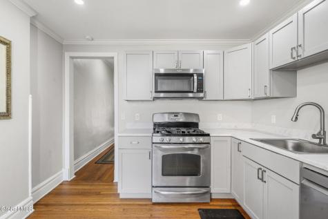 85 S Lake Avenue Albany NY 12203