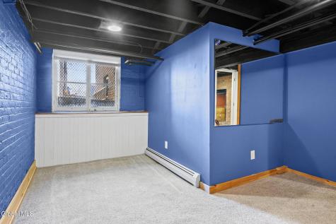 85 S Lake Avenue Albany NY 12203