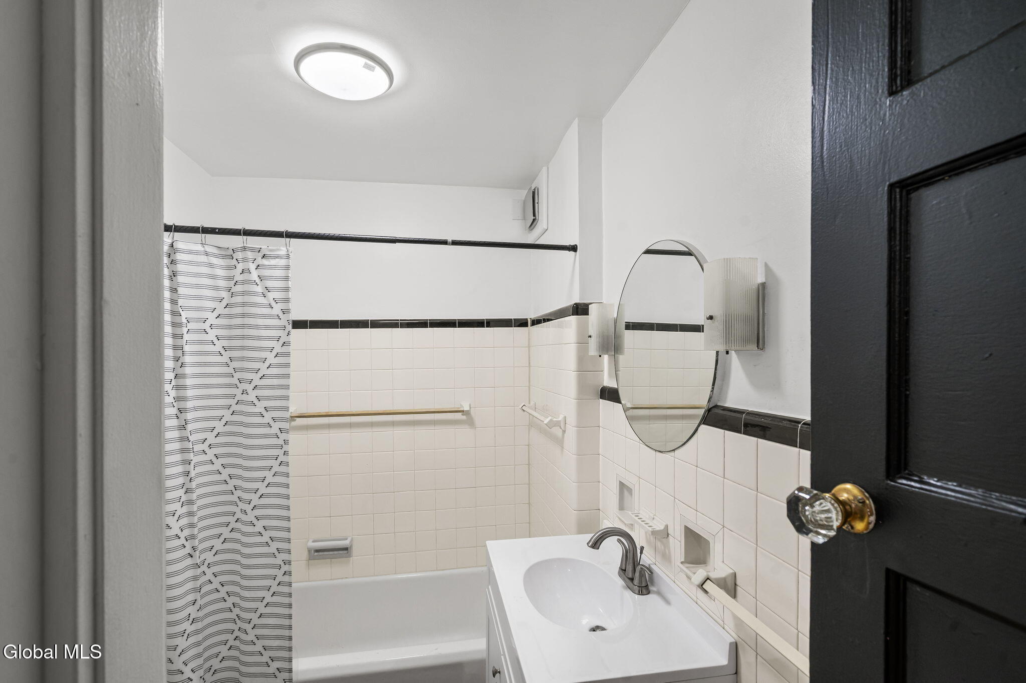 85 S Lake Avenue Albany NY 12203