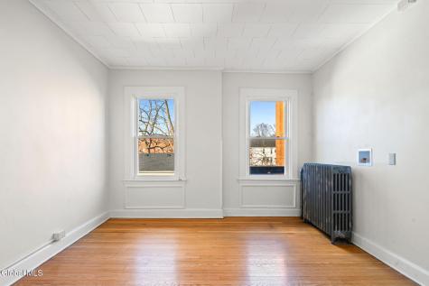 85 S Lake Avenue Albany NY 12203