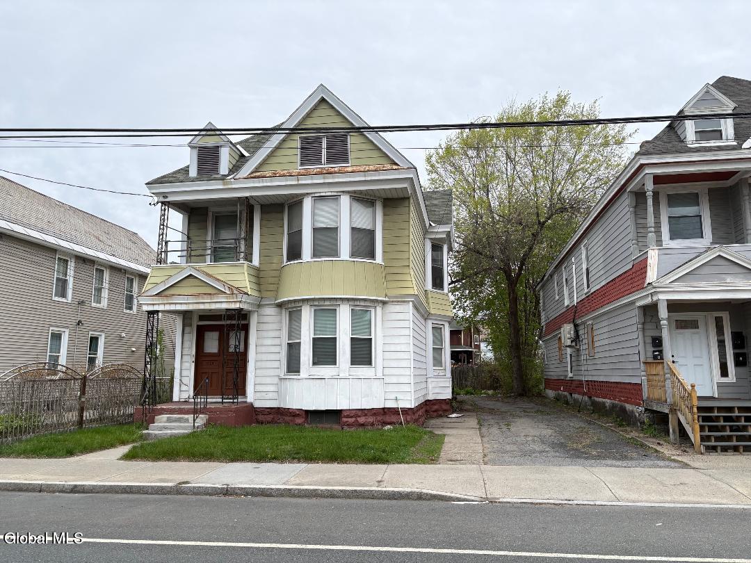 1723 Broadway Schenectady NY 12306