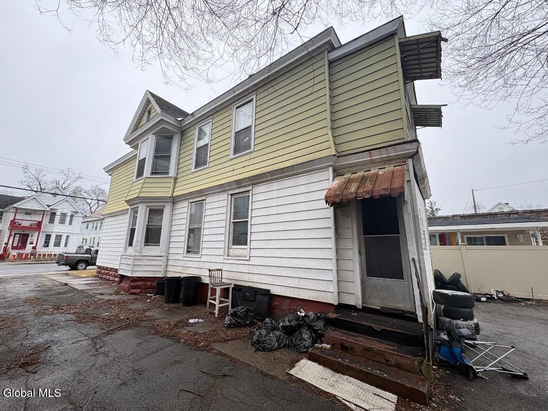 1723 Broadway Schenectady NY 12306