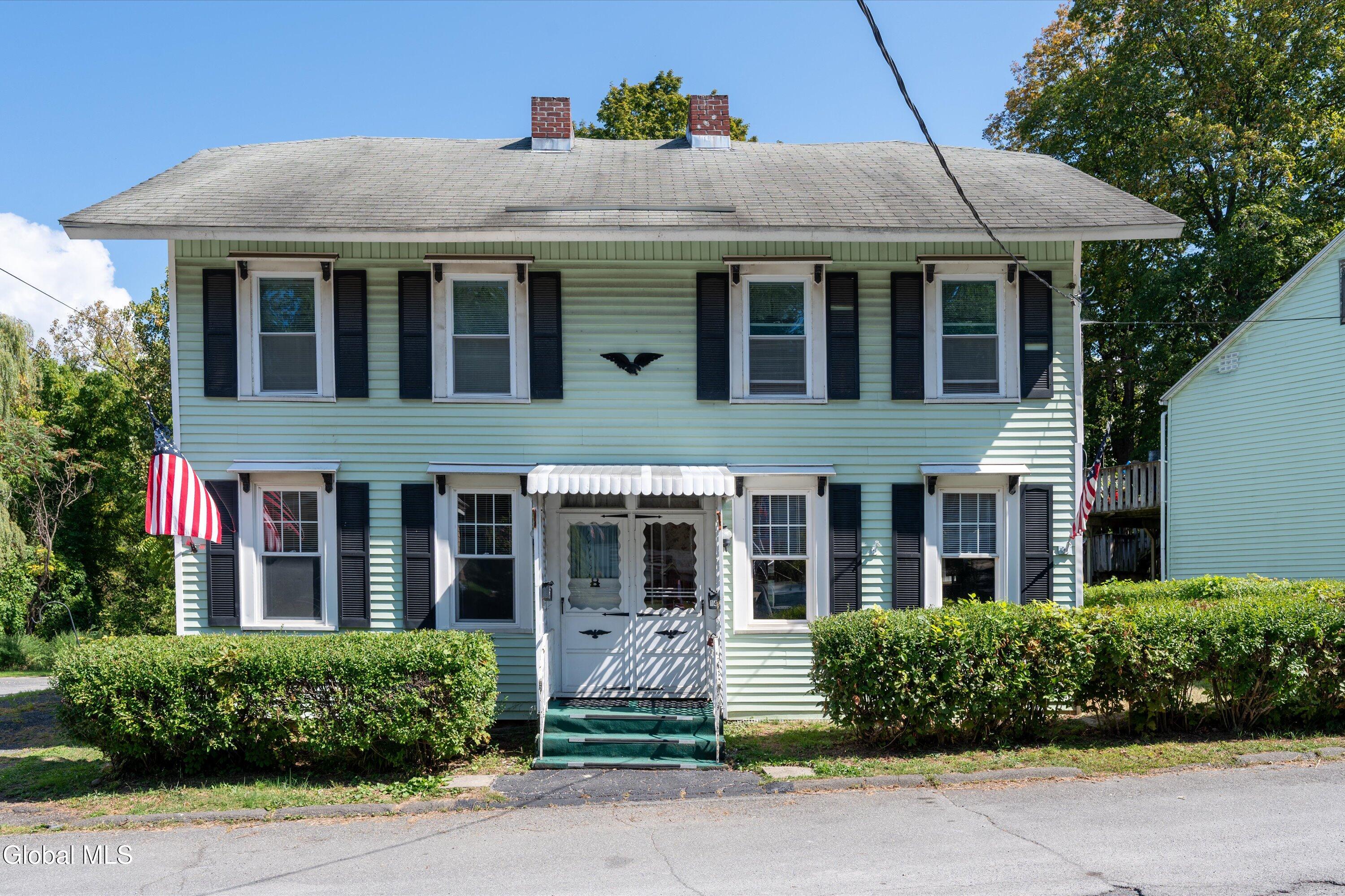 14 Lilac Lane Troy NY 12180