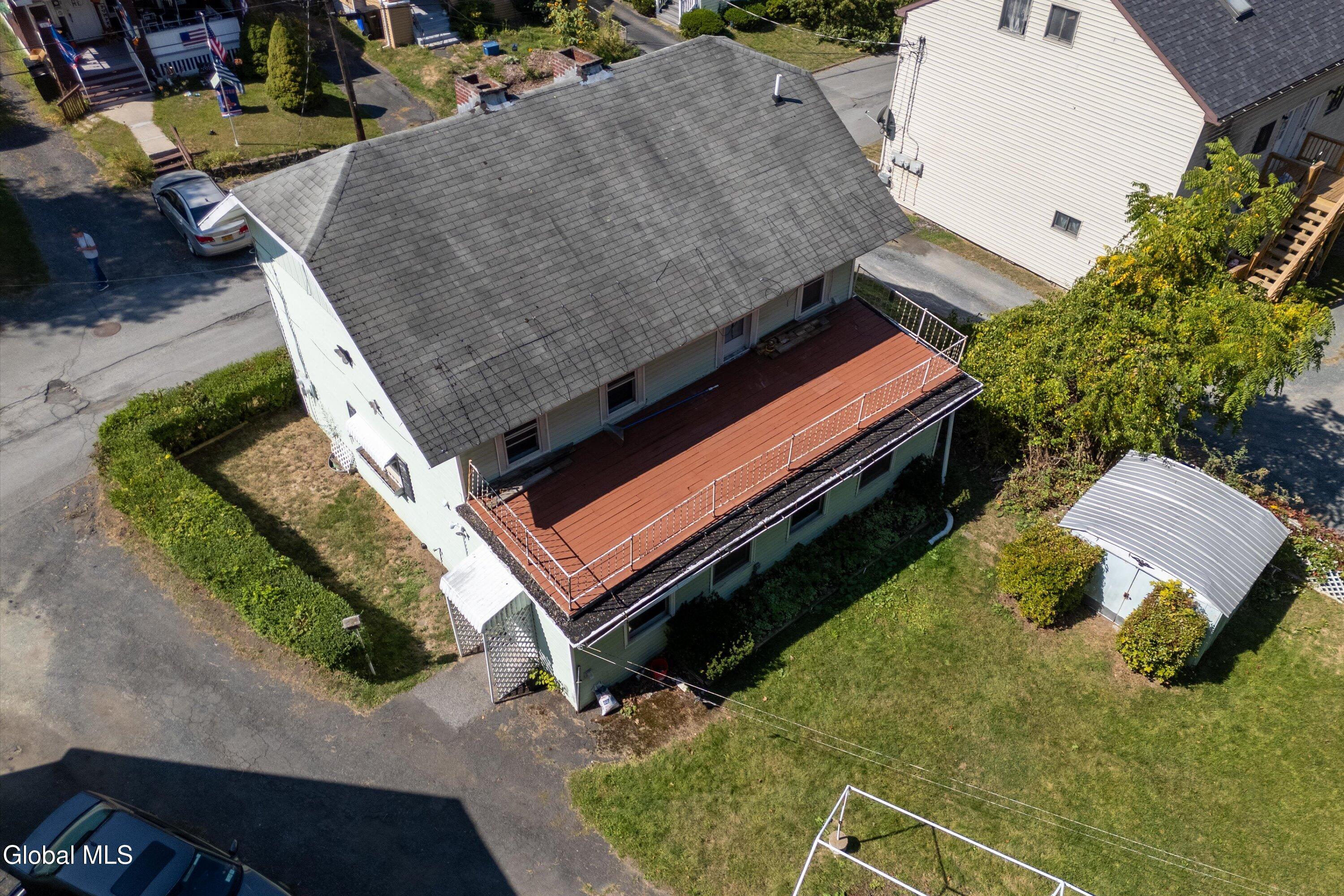 14 Lilac Lane Troy NY 12180