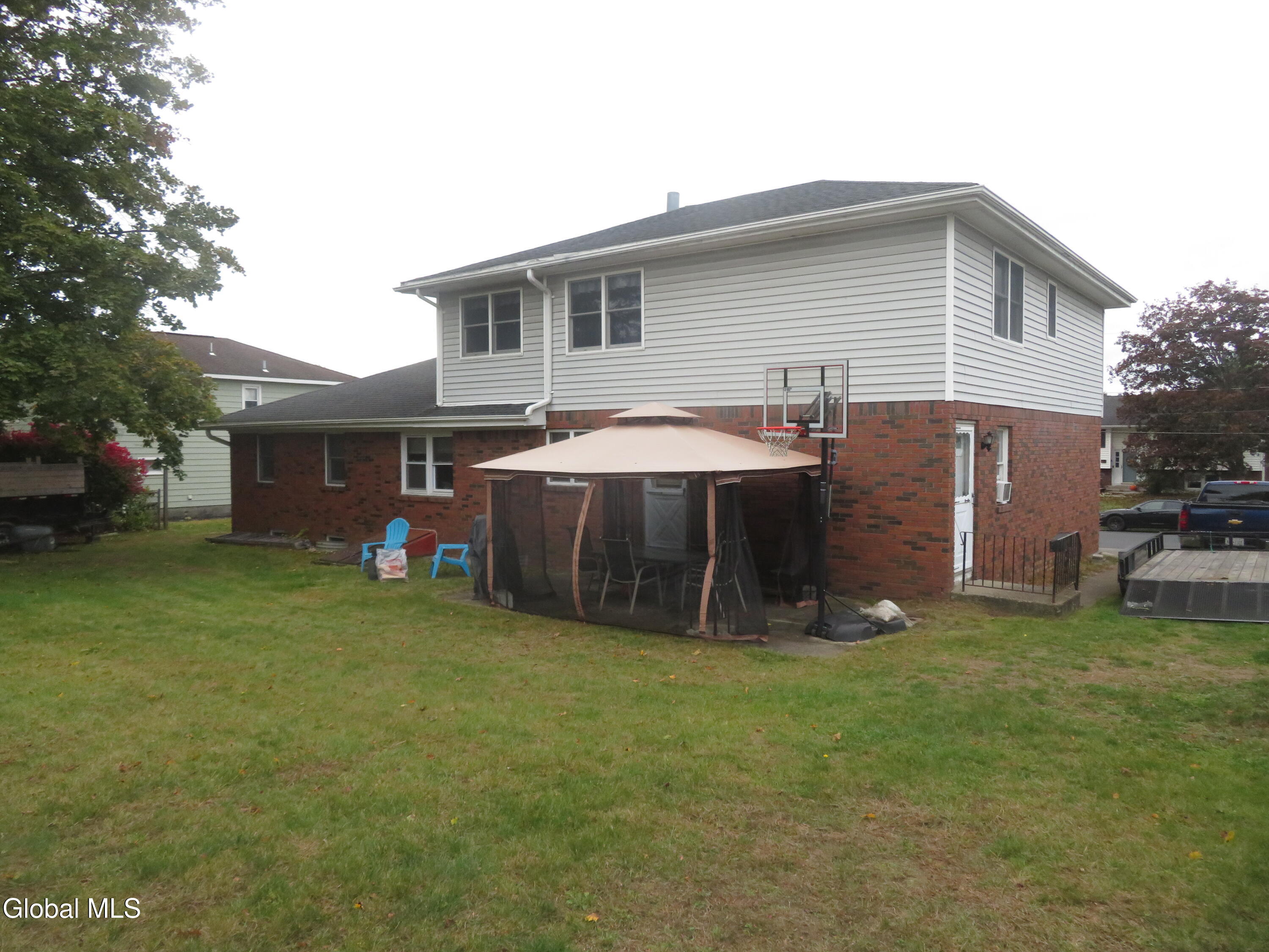 20 Ledgewood Drive Albany NY 12205