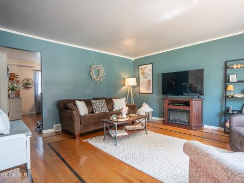 1159 Stacie Lane Rotterdam Junction NY 12150