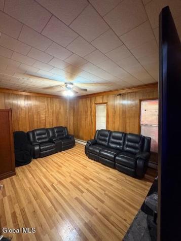 211 Forest Avenue Amsterdam NY 12010
