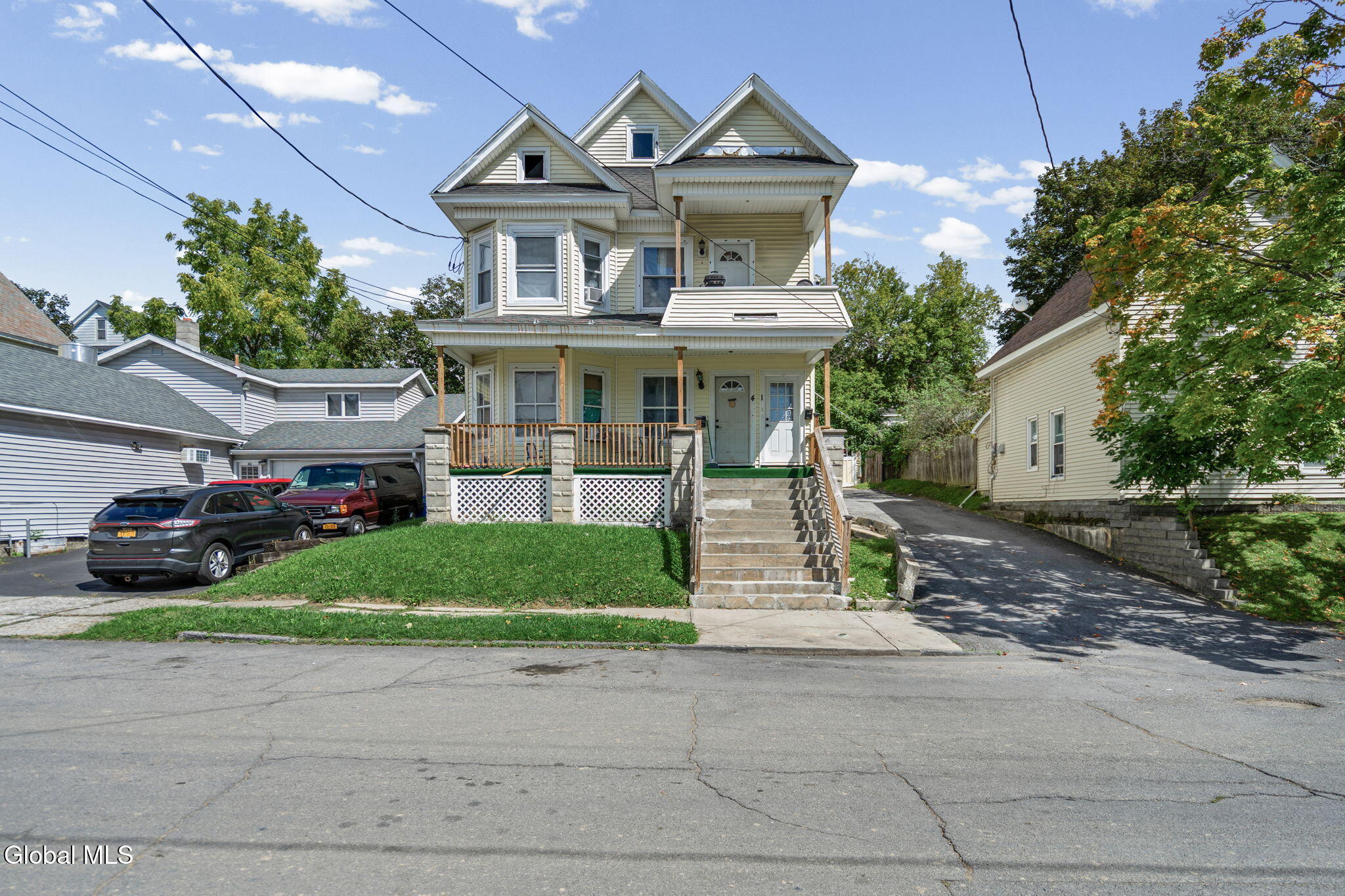 41 Lincoln Avenue Amsterdam NY 12010