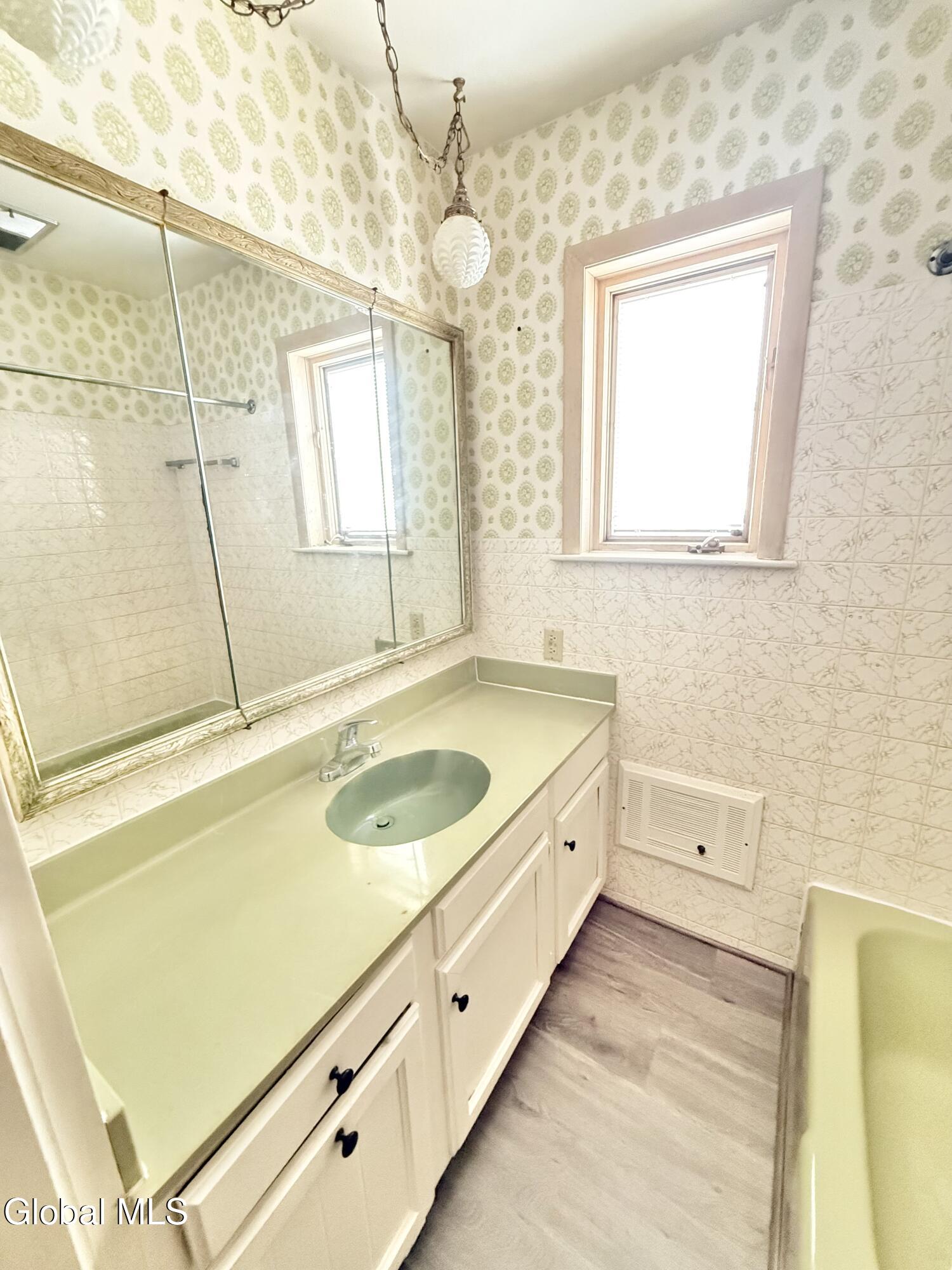 772 Eastern Avenue Schenectady NY 12308