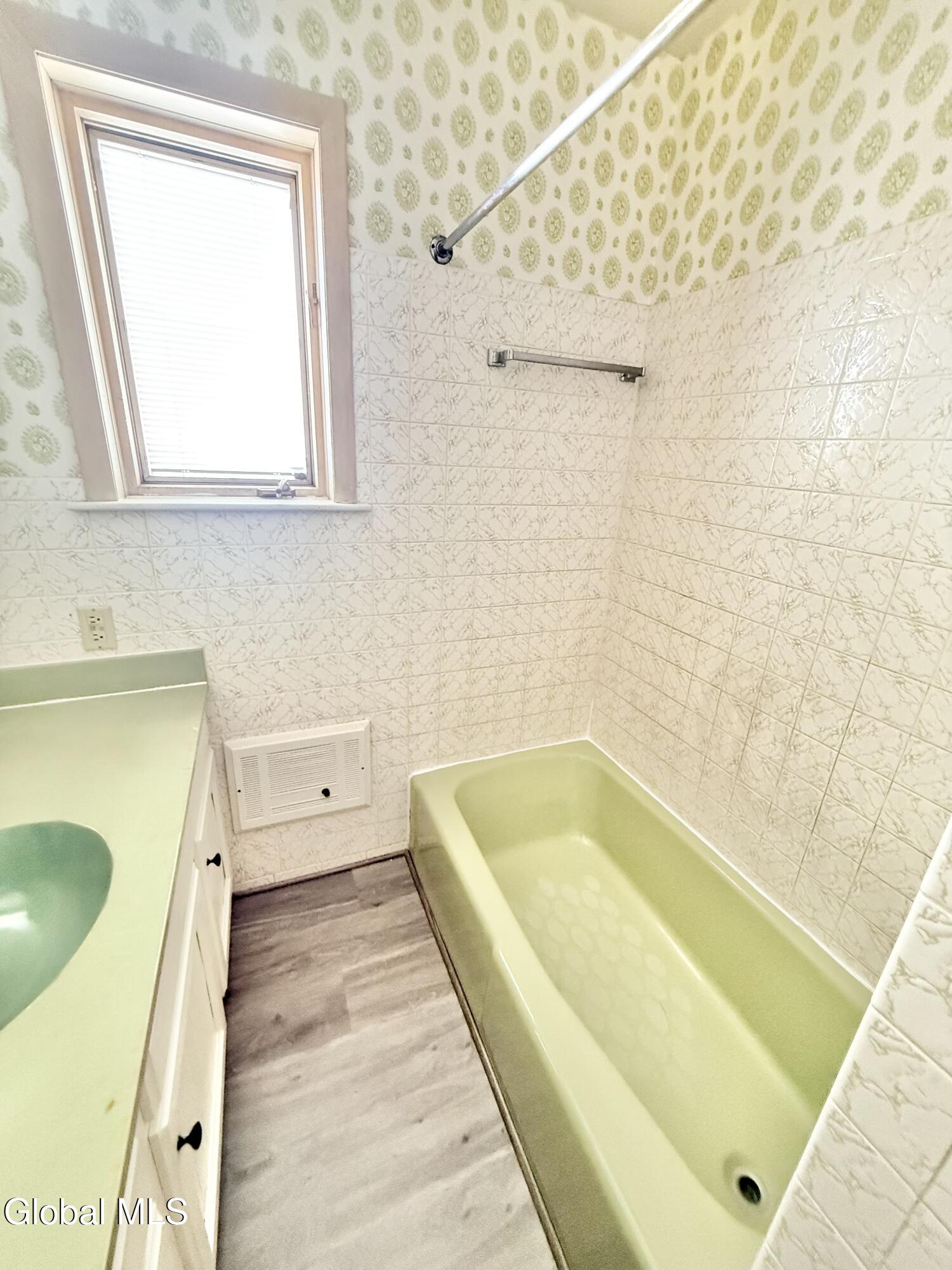 772 Eastern Avenue Schenectady NY 12308