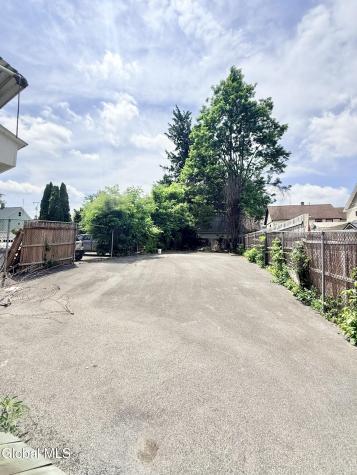 772 Eastern Avenue Schenectady NY 12308
