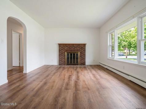 2151 Lenox Road Schenectady NY 12308