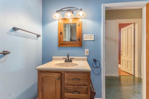 327 10th Street Troy NY 12180