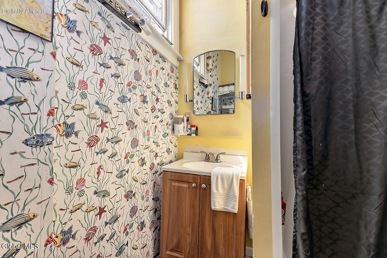 327 10th Street Troy NY 12180