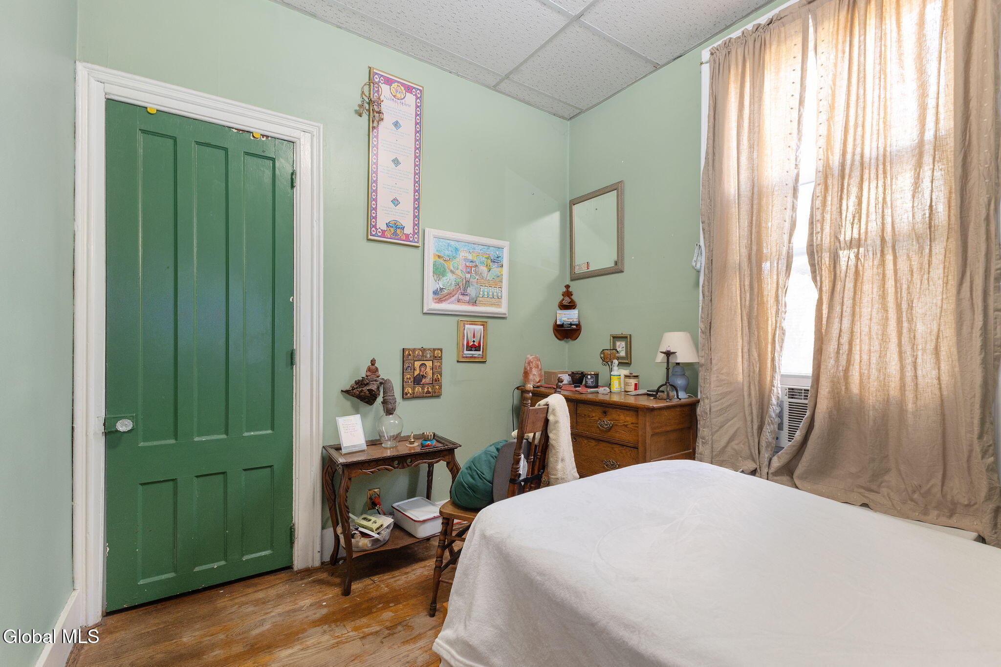 327 10th Street Troy NY 12180