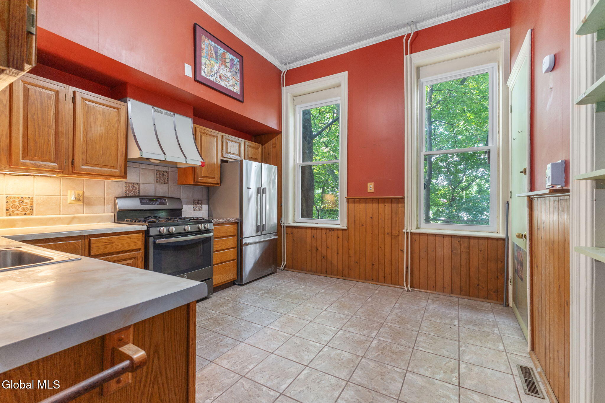 327 10th Street Troy NY 12180