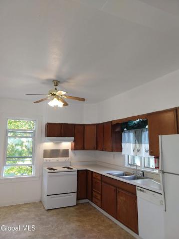 7 Holly Tree Road Stamford NY 12167