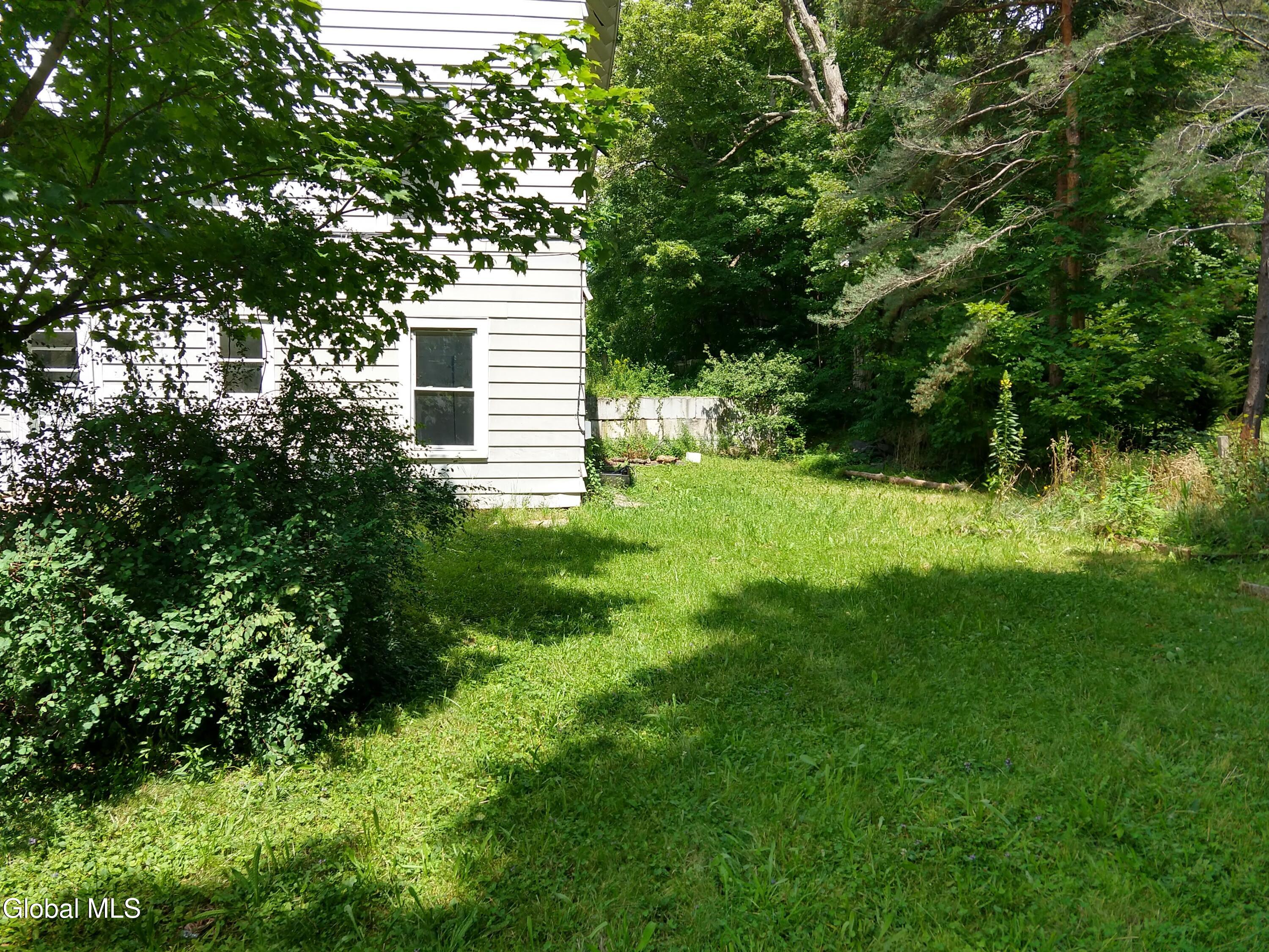 7 Holly Tree Road Stamford NY 12167