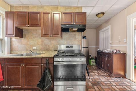 134 Front Street Schenectady NY 12305