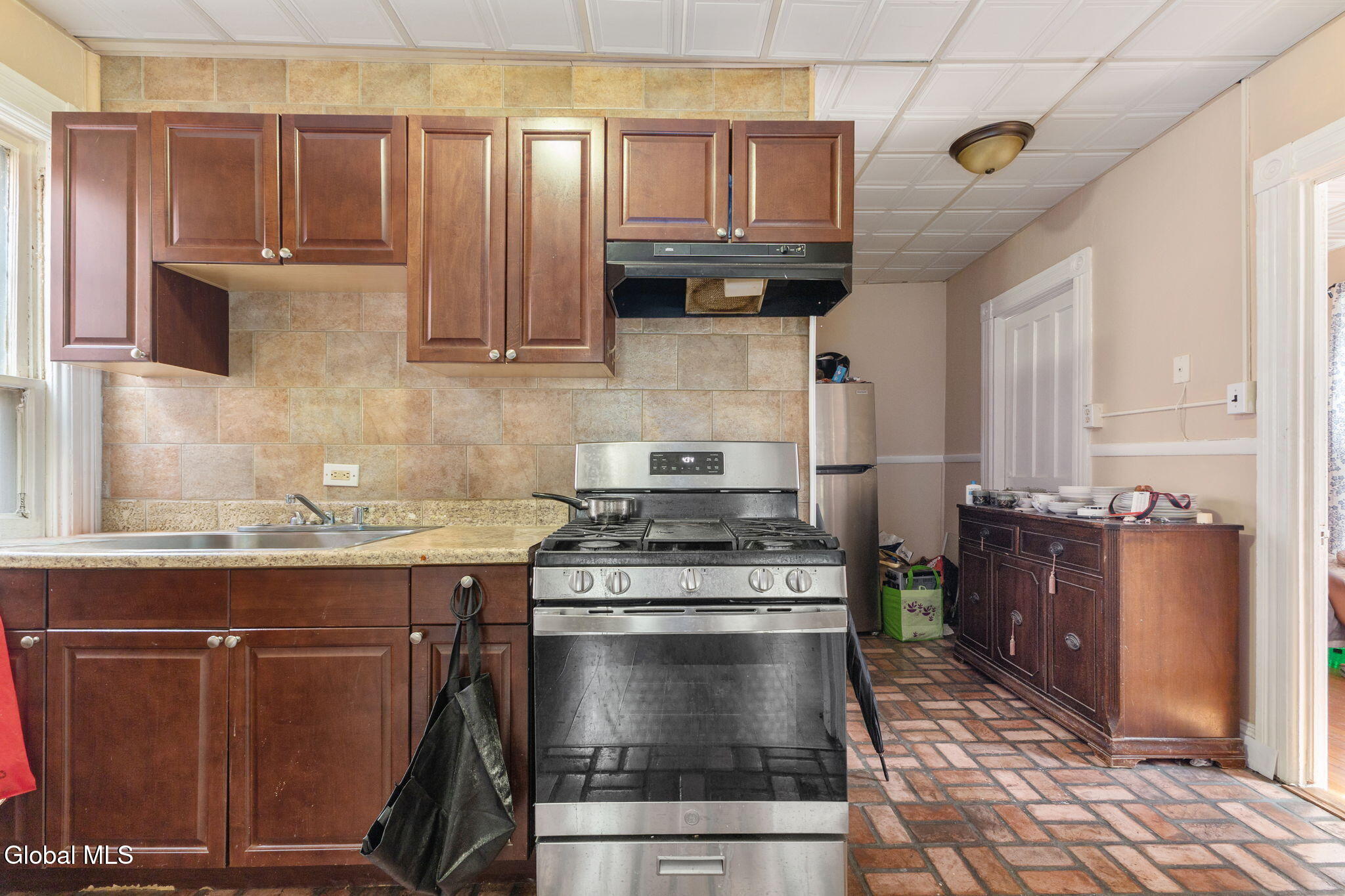 134 Front Street Schenectady NY 12305