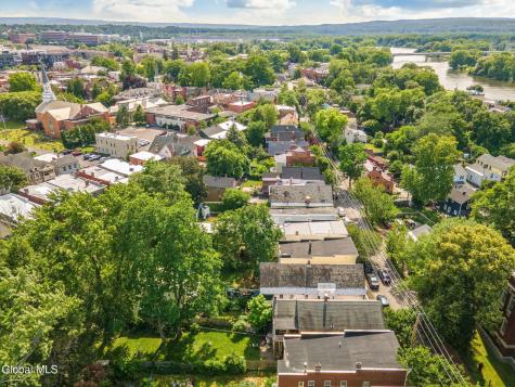 134 Front Street Schenectady NY 12305