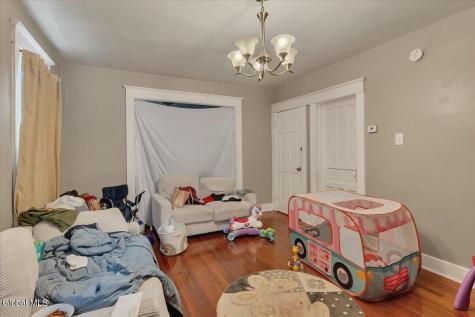 2418 Campbell Avenue Schenectady NY 12306