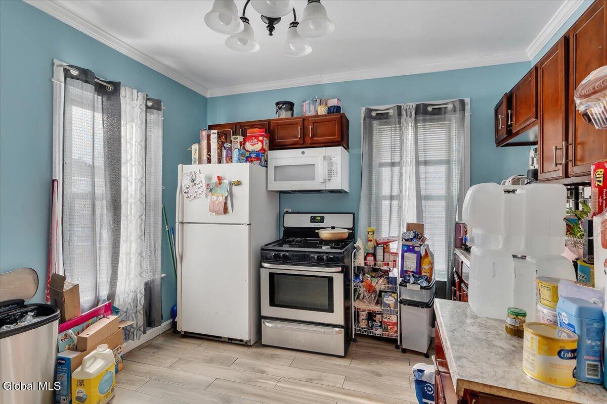 2418 Campbell Avenue Schenectady NY 12306