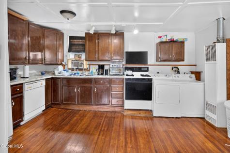 34 2nd Street Waterford NY 12188