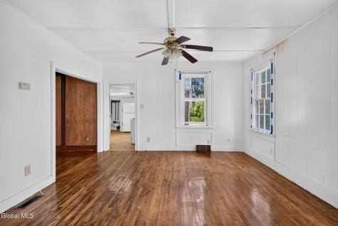 34 2nd Street Waterford NY 12188