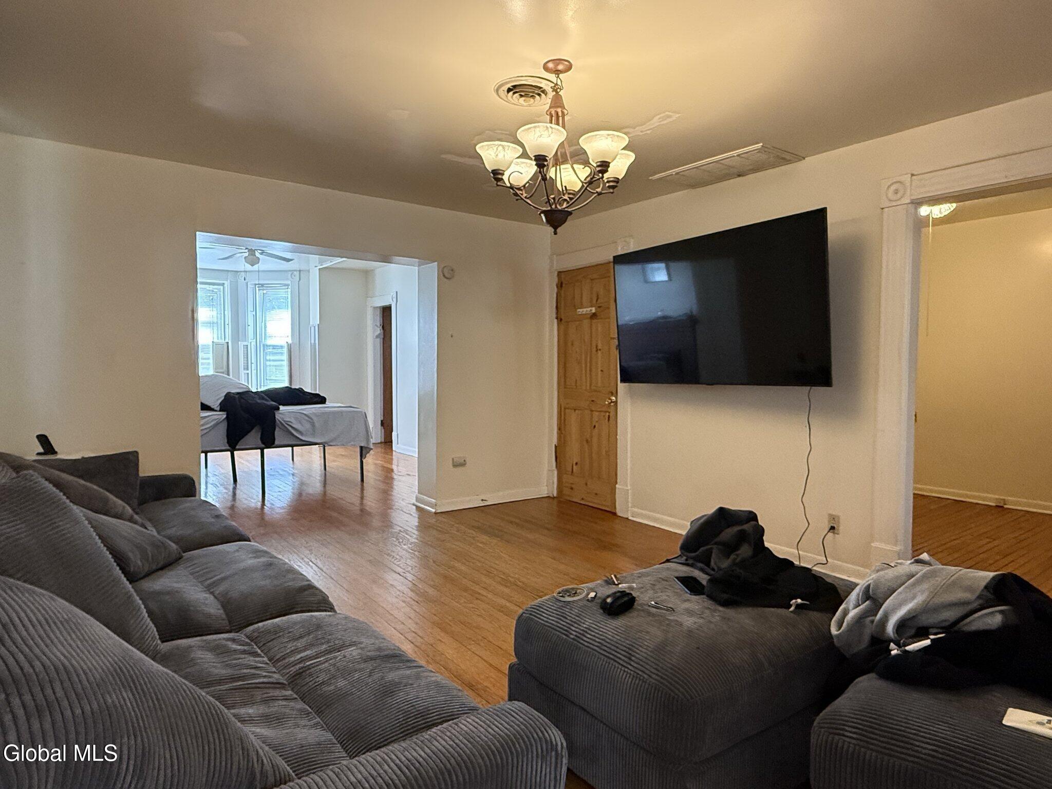 229 Green Street Schenectady NY 12305