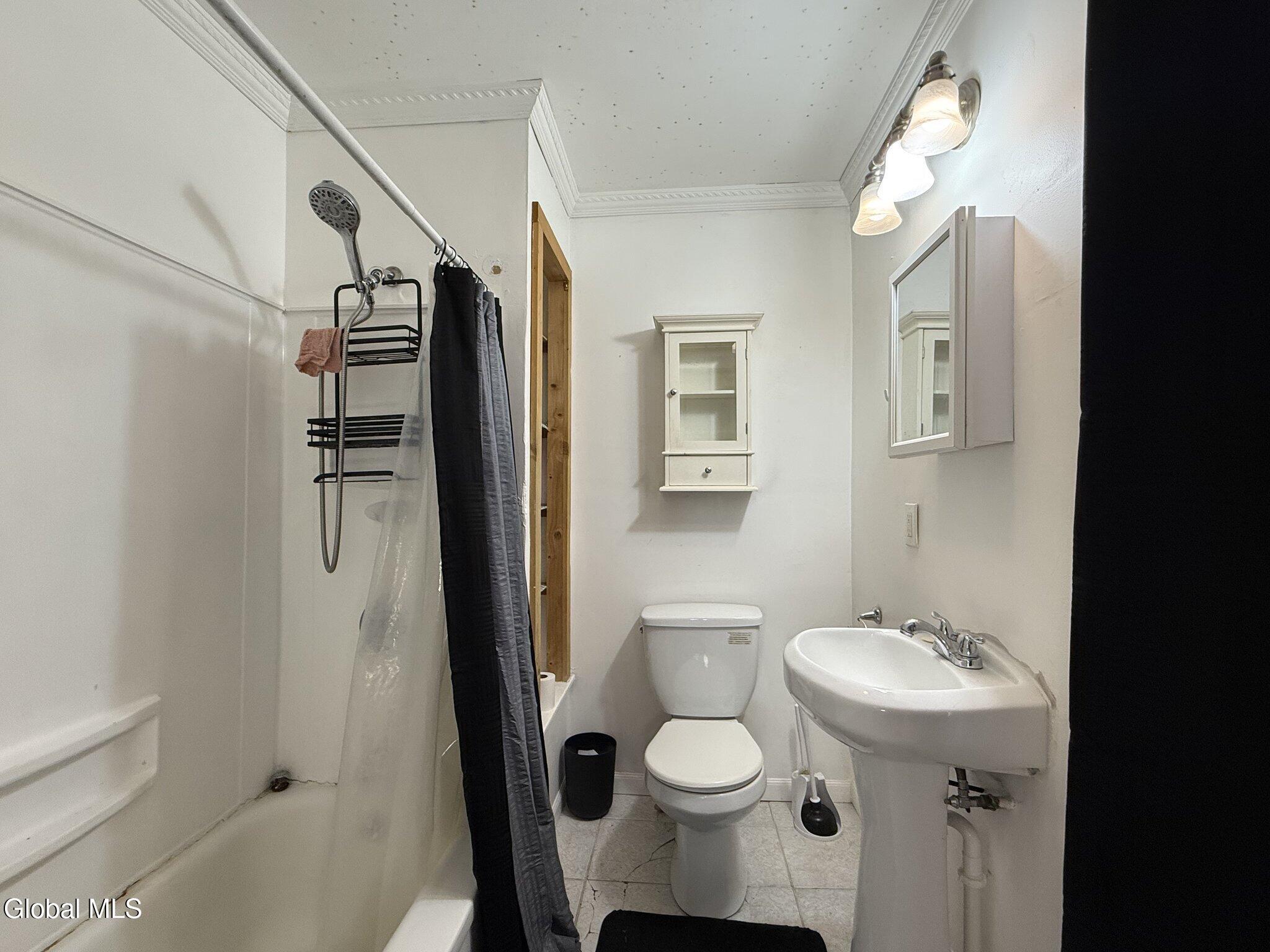 229 Green Street Schenectady NY 12305