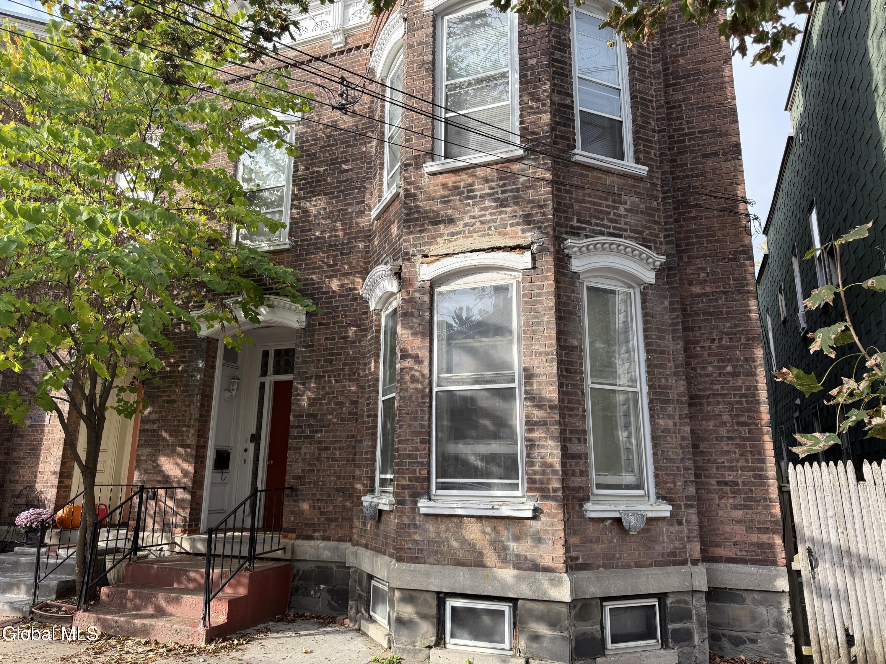229 Green Street Schenectady NY 12305