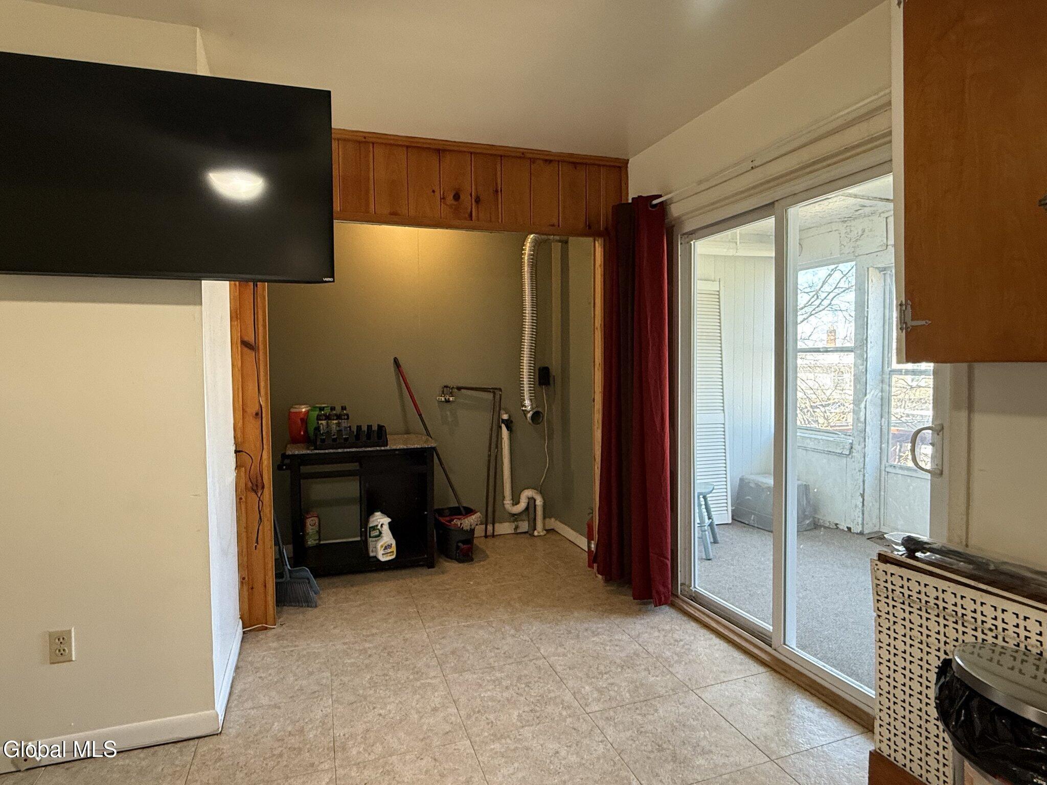 229 Green Street Schenectady NY 12305