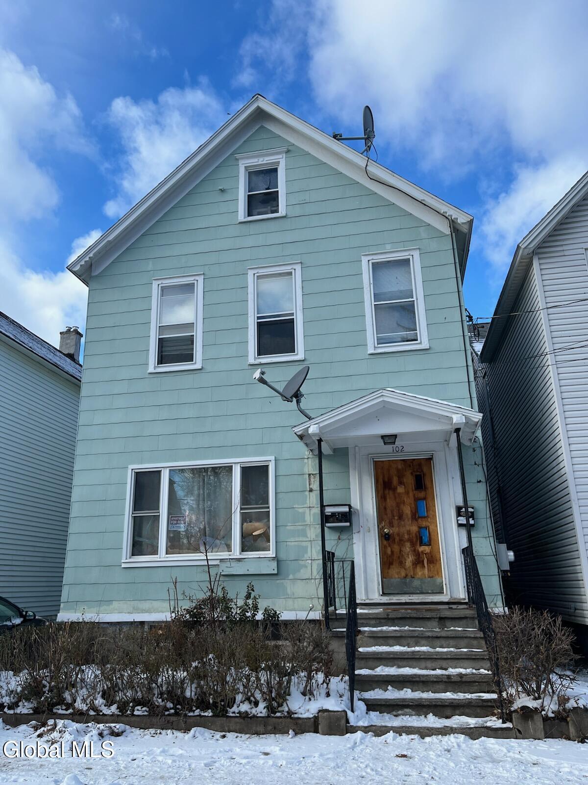 102 Degraff Street Schenectady NY 12308