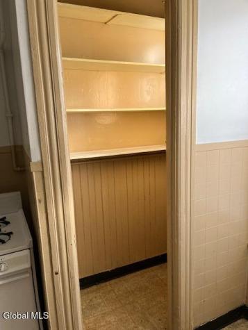 102 Degraff Street Schenectady NY 12308