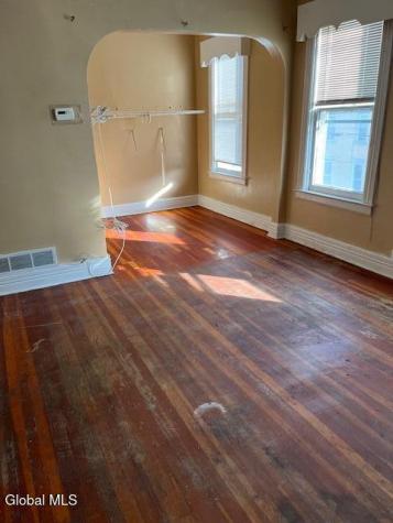 102 Degraff Street Schenectady NY 12308