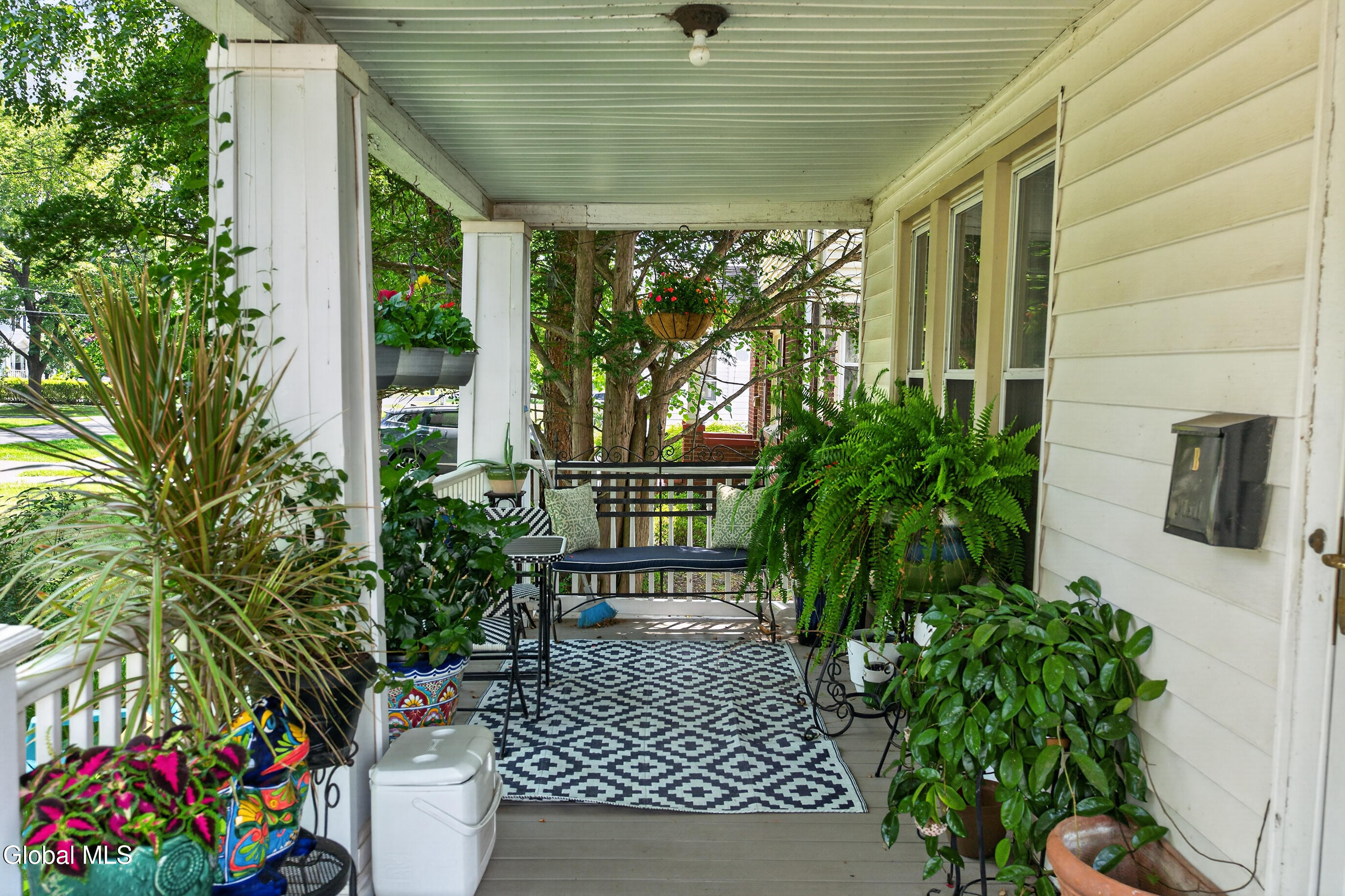 27 Euclid Avenue Delmar NY 12054
