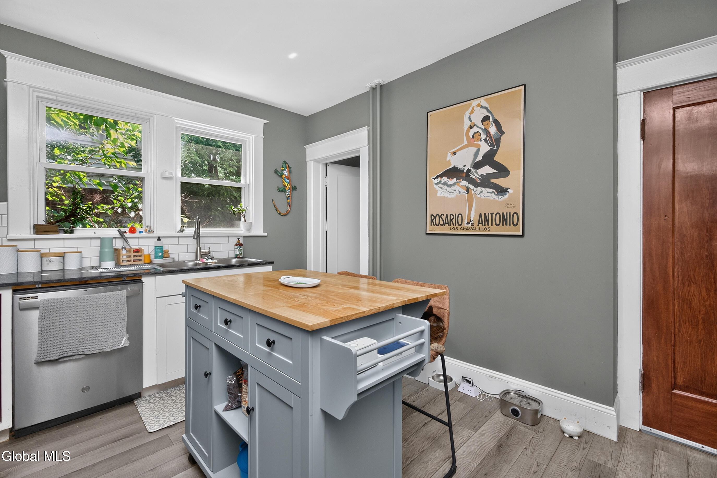 27 Euclid Avenue Delmar NY 12054