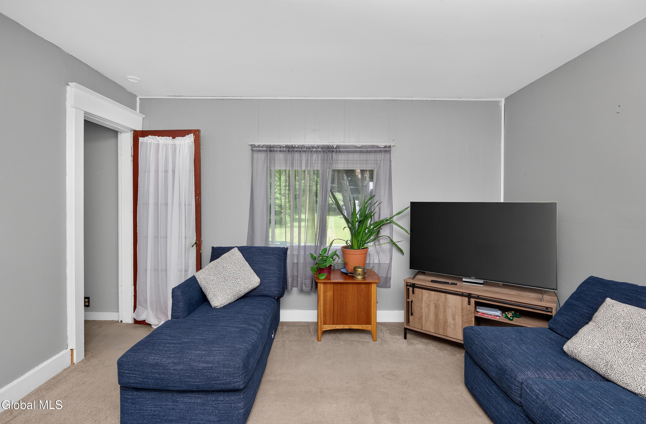 27 Euclid Avenue Delmar NY 12054
