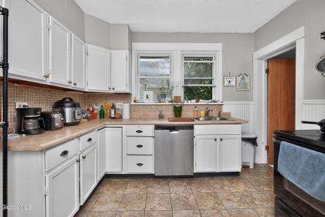 27 Euclid Avenue Delmar NY 12054