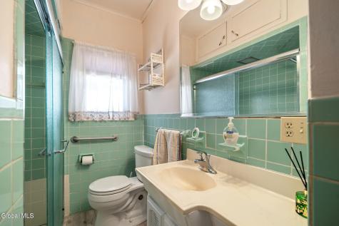 302-304 Michigan Avenue Schenectady NY 12303