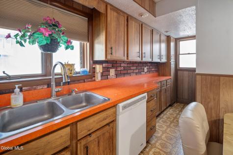 302-304 Michigan Avenue Schenectady NY 12303