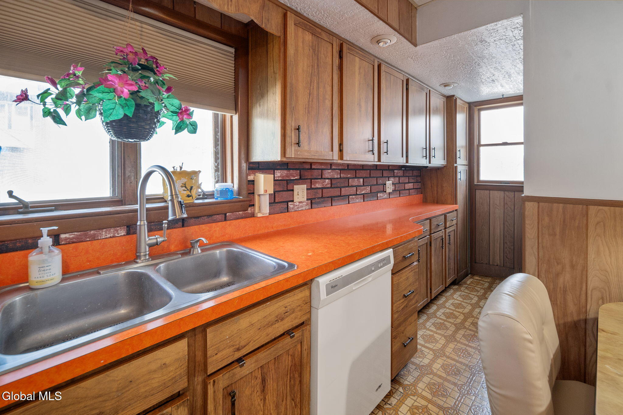 302-304 Michigan Avenue Schenectady NY 12303