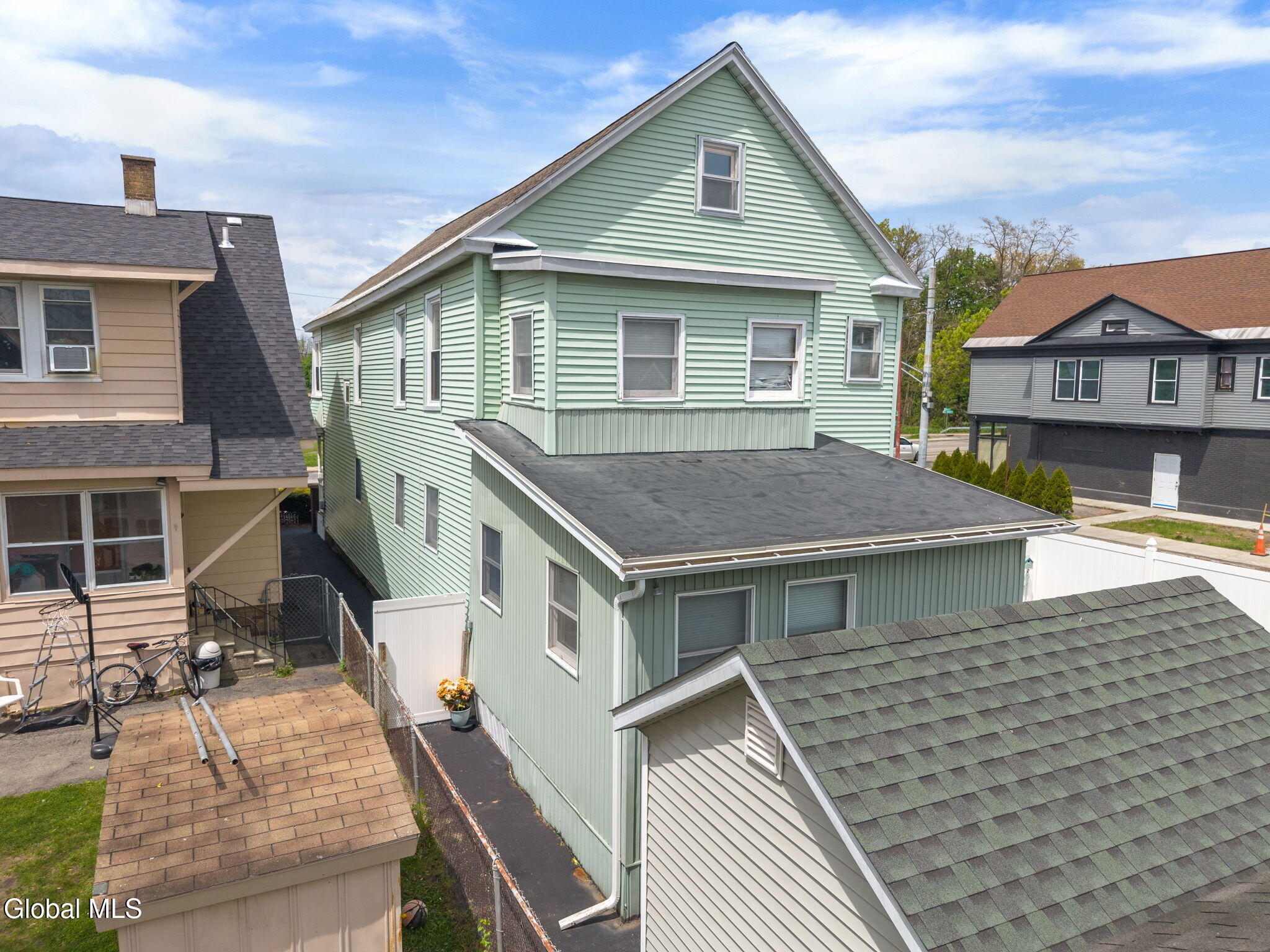 302-304 Michigan Avenue Schenectady NY 12303